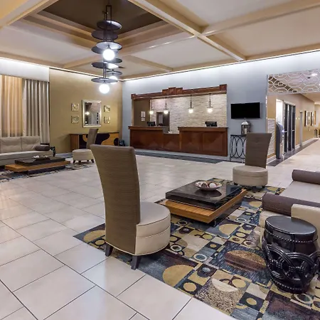 Clarion Greensboro Airport